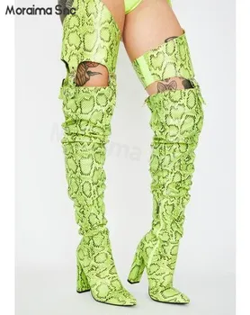 Классические зеленые черные ботинки со змеиным узором, модные сапоги выше колена на блочном каблуке с панелями и поясом, Модные женские ботинки