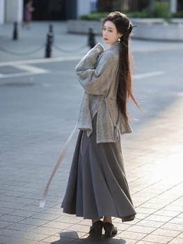 Осенне-зимнее пальто Hanfu с развевающимися рукавами для женщин, повседневная одежда со свитером и рваной юбкой, оригинальный дизайн в китайском стиле